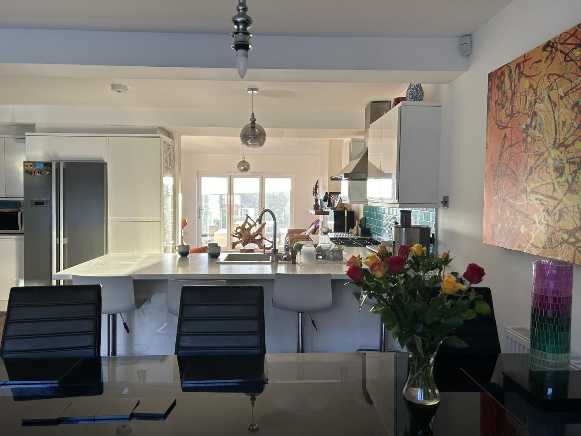 Sanctuary By The Sea With Large Room Including Lounge, Bathroom, Direct Garden Access & Free Parking Brighton Bagian luar foto