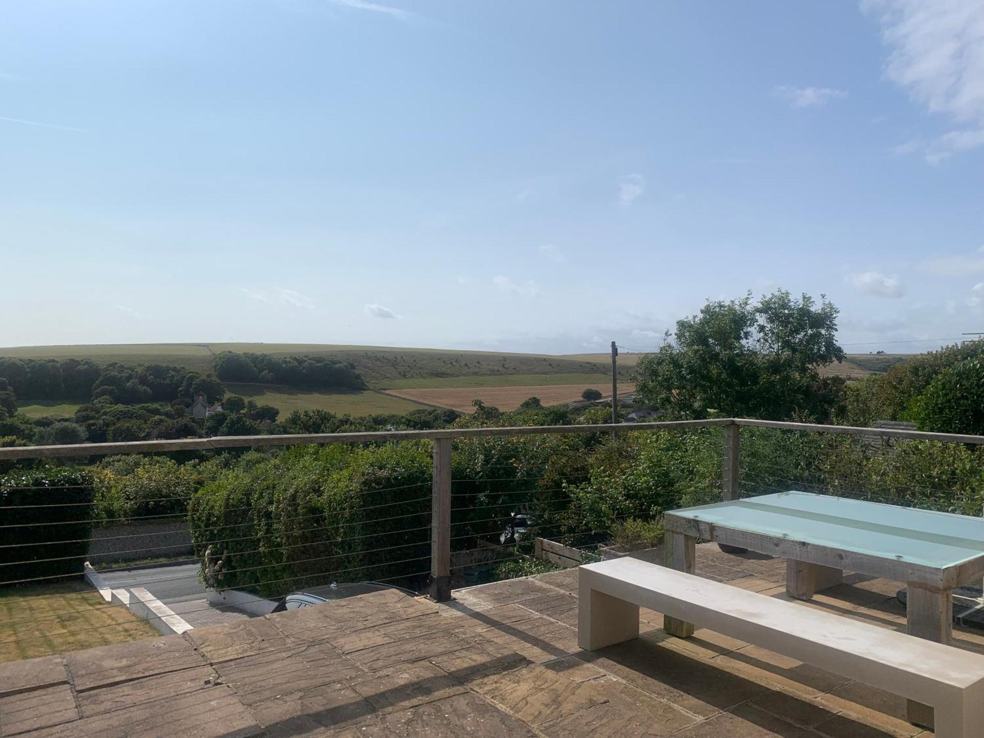 Sanctuary By The Sea With Large Room Including Lounge, Bathroom, Direct Garden Access & Free Parking Brighton Bagian luar foto